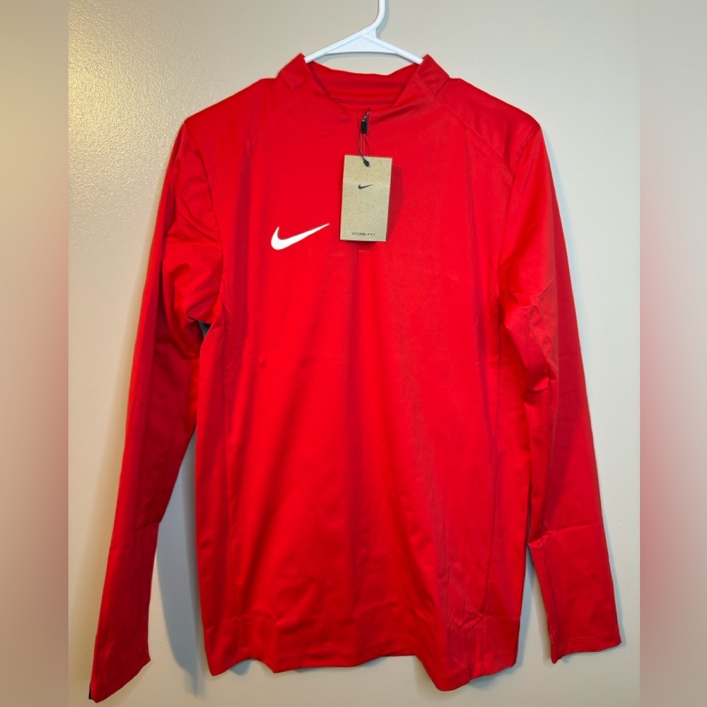 NWT Nike Men's Storm-Fit Strike 24 Drill Top